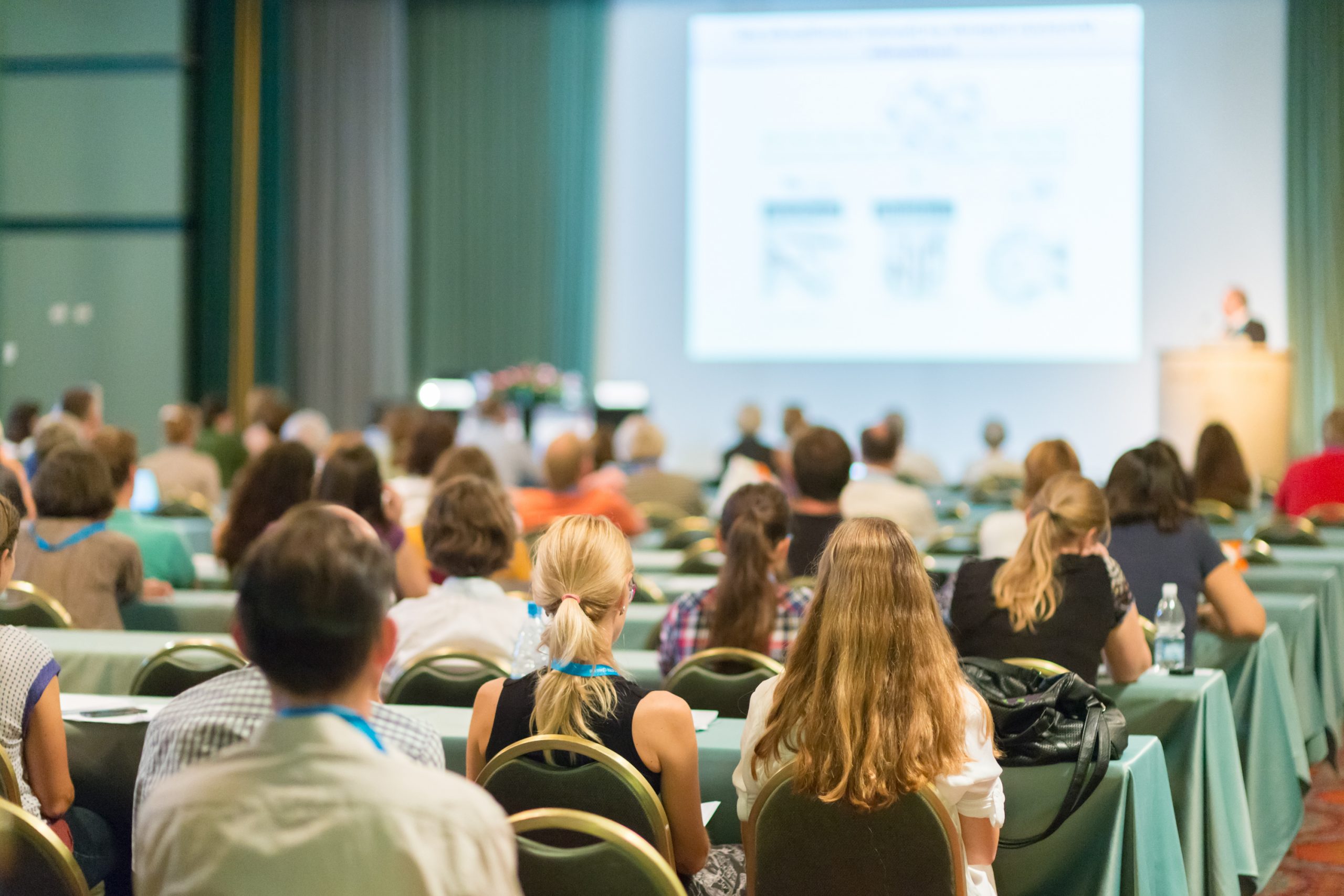 Equipo producción de eventos profesionales Start Brains
